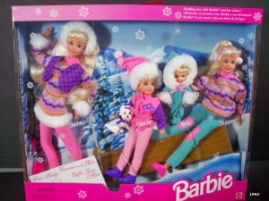 1995 Winter Holiday BARBIE Gift Set - Sledding Fun w Barbie, Koko, Stacie, Kelly & Skipper Dolls & Dog (1995)